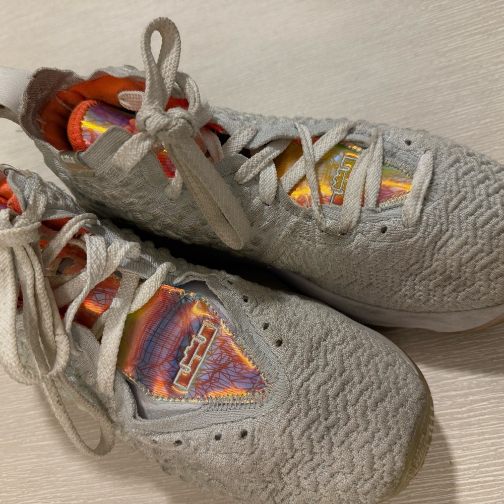 Nike Lebron XVII Future Air
